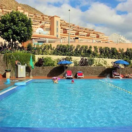 Superb In Castle Harbour C011 アパート